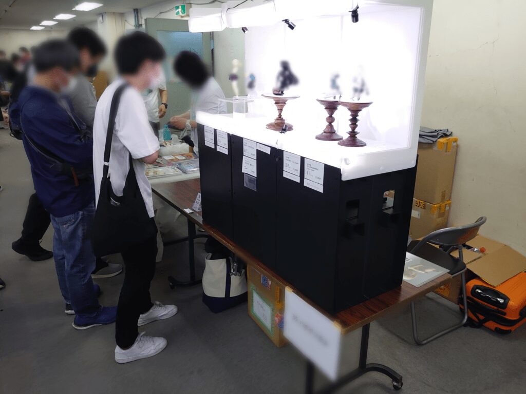 となりのモケイフェスティバル6ディーラー展示台7-scaled